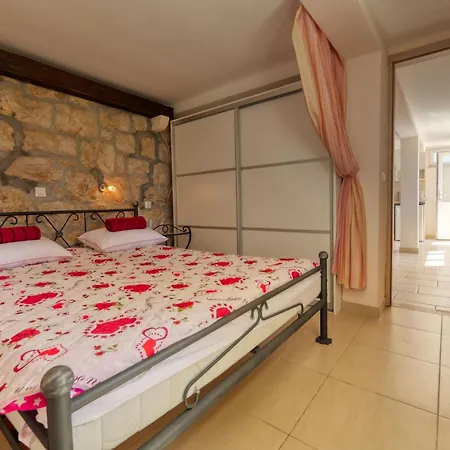 Apartman Antony *
